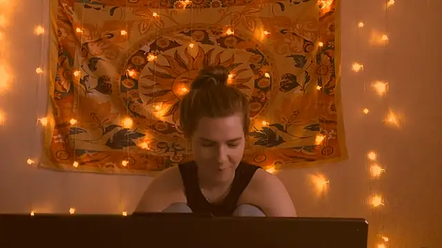 AliceCUNTach online show from April 2, 1:41 pm