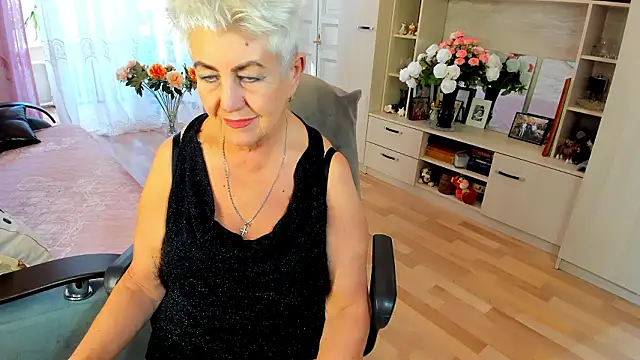 HotandMature online show from March 10, 1:04 pm