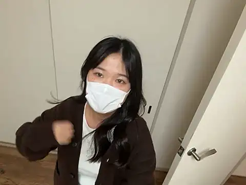 hikiwarinatto xoxo online show from November 3, 5:33 am