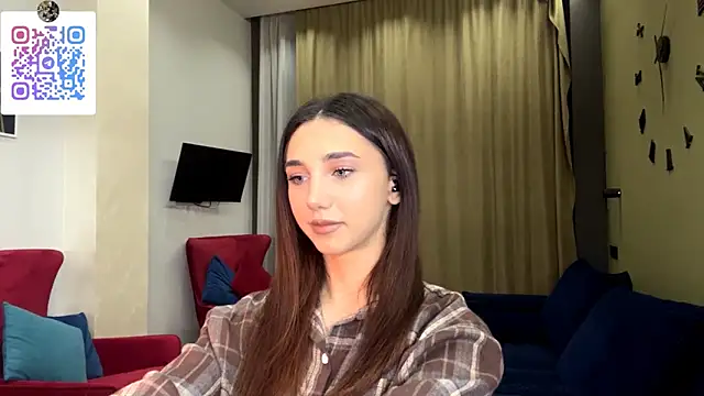 LinaMour online show from February 1, 10:30 pm