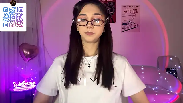 LinaMour online show from May 16, 12:13 am