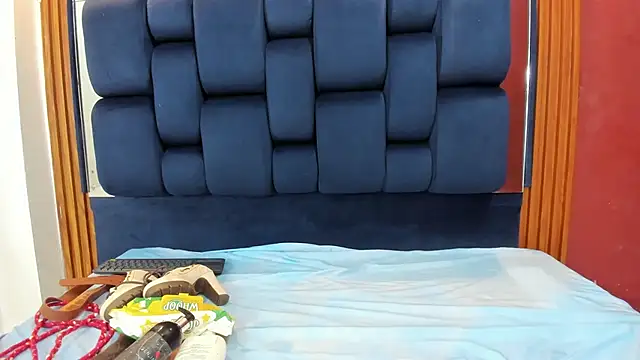 JisooLuv online show from January 31, 7:45 pm