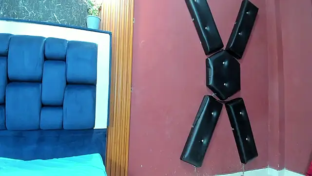 JisooLuv online show from February 3, 7:40 pm