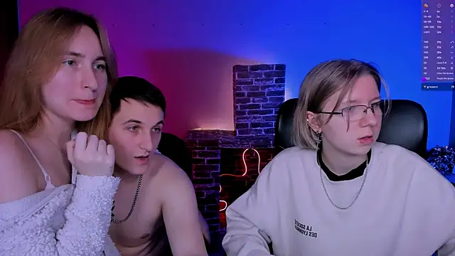 gloria bubble online show from January 11, 8:47 pm