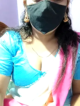 luci-queen online show from September 20, 3:49 am