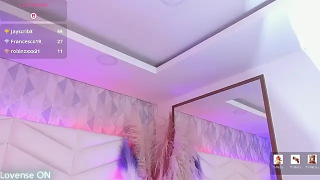 Nina Ford  online show from April 25, 1:41 pm