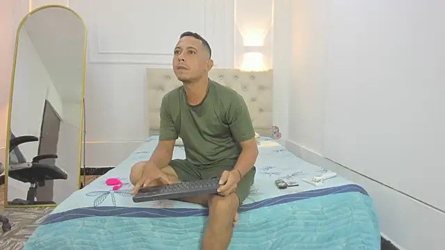 charlotte dante212 online show from February 20, 4:00 am