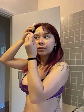 YumiLux online show from April 8, 9:22 am