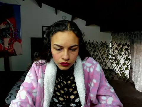 Skylovershot online show from November 26, 1:56 pm