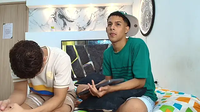 GRETTY BOYS online show from October 5, 12:10 pm