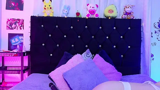 Snapshot of lizz_bela1 chatting on September 19, 9:03 pm lizz bela1 online show from September 19, 9:03 pm