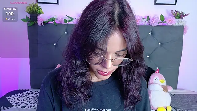 Snapshot of Im_Lyan chatting on November 2, 2:15 am Im Lyan online show from November 2, 2:15 am