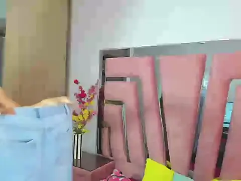 MaraKarly online show from October 21, 7:40 pm