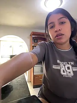  Chloe Smith online show from March 5, 2:46 pm