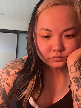 violet lin online show from April 13, 7:36 pm