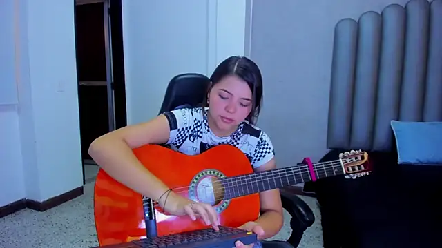 Charlotte-Star online show from December 17, 8:46 pm