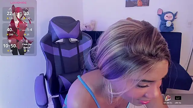 Snapshot of johansstiv2007 chatting on October 19, 11:12 am johansstiv2007 online show from October 19, 11:12 am