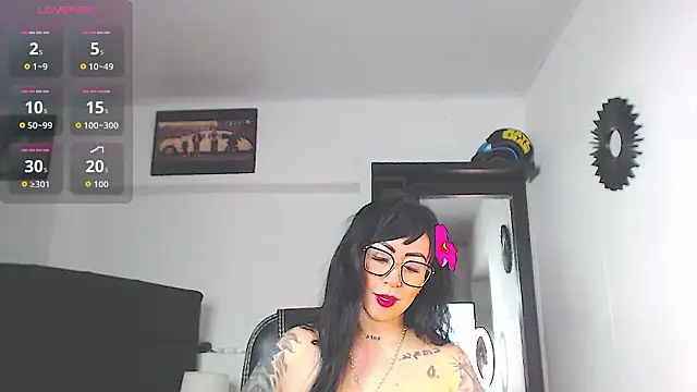 Vicky hotmilf online show from March 12, 11:24 am