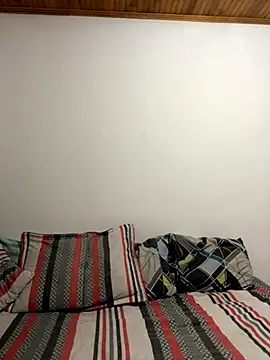 coupledesire18 online show from October 31, 1:07 am