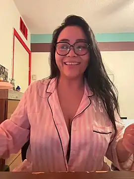 MyHoneyFrida online show from February 24, 5:17 am