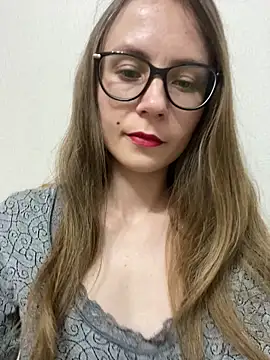 SophieDesire online show from September 18, 8:29 pm