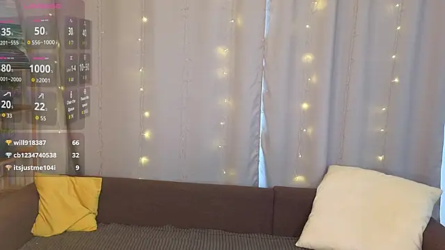 HollieCollelo online show from April 15, 3:51 am