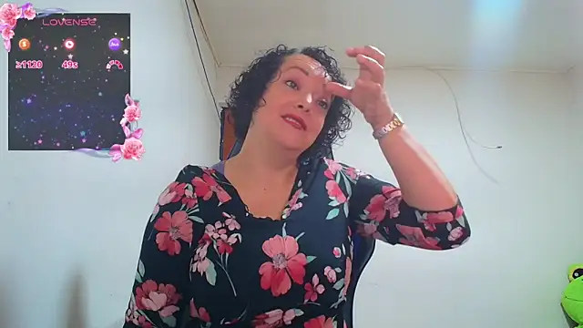 Miss Oriana online show from November 20, 3:35 pm