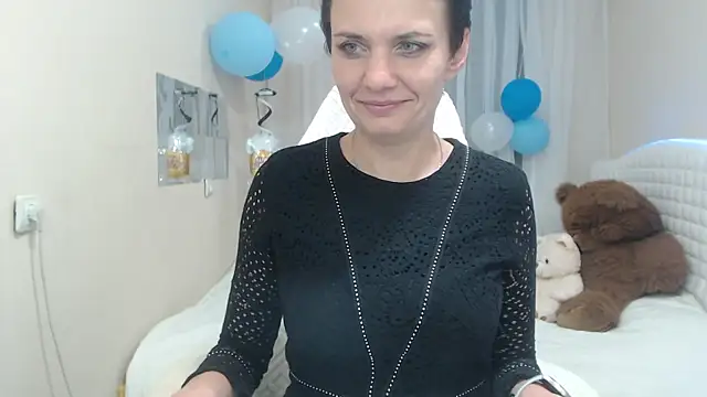 AvaSaturnian online show from September 30, 12:22 pm