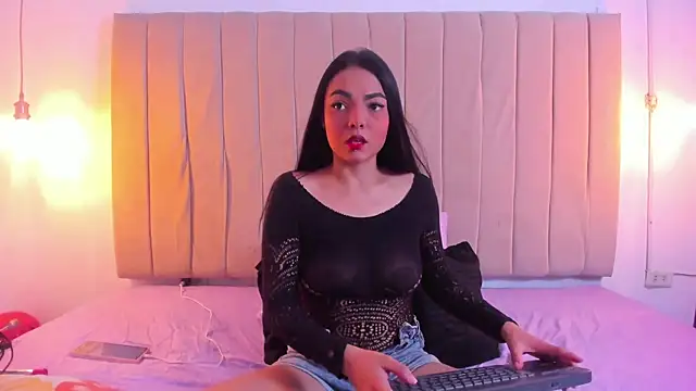 escar let online show from April 11, 7:06 pm