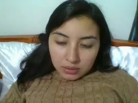 Snapshot of _Romilly_ chatting on October 24, 2:07 am  Romilly  online show from October 24, 2:07 am