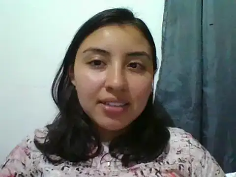 Snapshot of _Romilly_ chatting on October 31, 2:35 am  Romilly  online show from October 31, 2:35 am