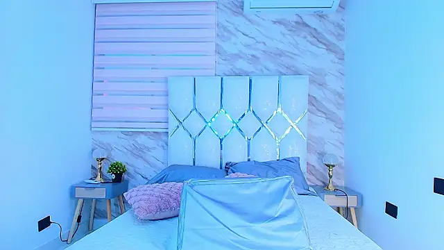 collet 1 online show from February 11, 12:06 pm