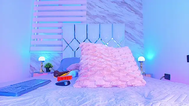 collet 1 online show from November 26, 12:50 pm