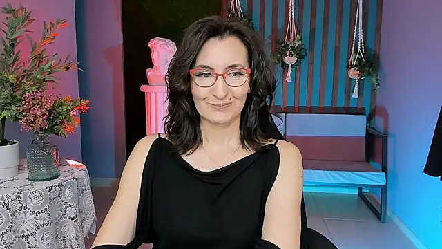 UnaTerra online show from November 17, 9:10 am