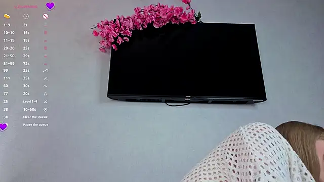 AudieKaemmerer online show from December 2, 5:04 pm