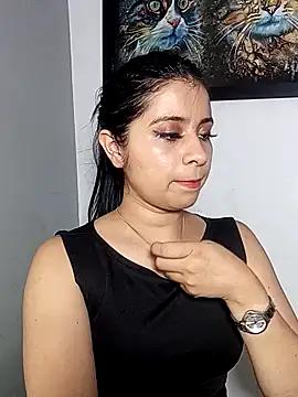 ValerieLove  online show from November 6, 8:26 pm