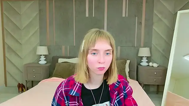 Beverly Gomes online show from September 25, 3:44 pm