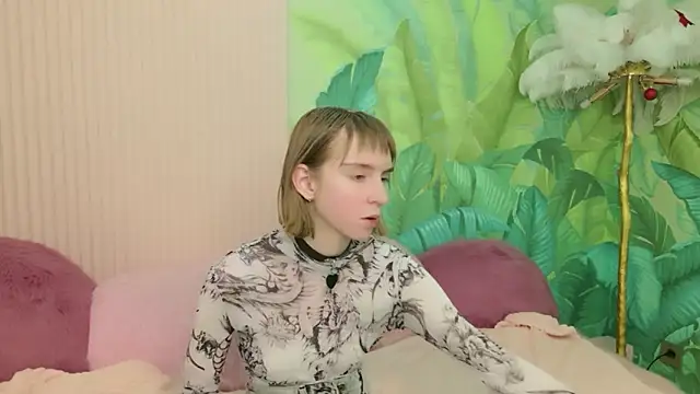 Beverly Gomes online show from February 1, 8:29 pm