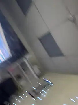 Snapshot of milkiiis chatting on October 23, 8:48 pm milkiiis online show from October 23, 8:48 pm