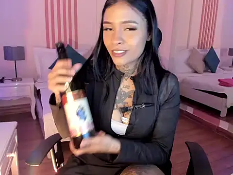  Sharloth  online show from December 20, 3:05 pm