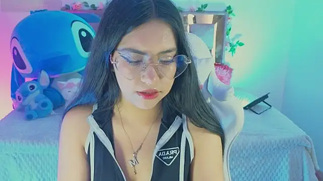 Snapshot of Mia_bunny15 chatting on October 4, 8:35 pm Mia bunny15 online show from October 4, 8:35 pm