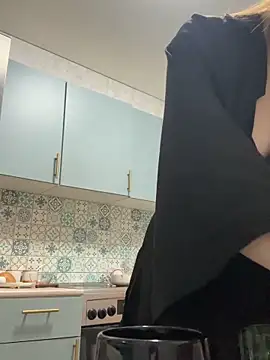 Risky-Flower online show from November 9, 6:48 pm