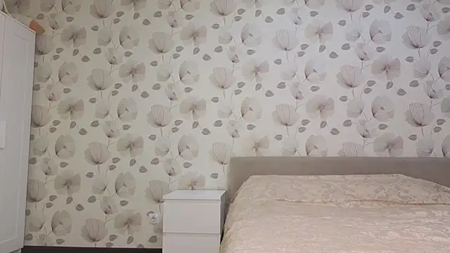 Snapshot of Annabel_theMoon chatting on October 16, 2:03 am Annabel theMoon online show from October 16, 2:03 am