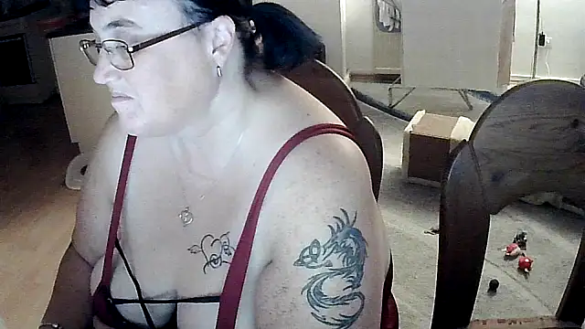 Minou1610 online show from October 2, 6:46 pm