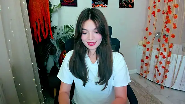 DivineAmour online show from October 16, 12:30 pm