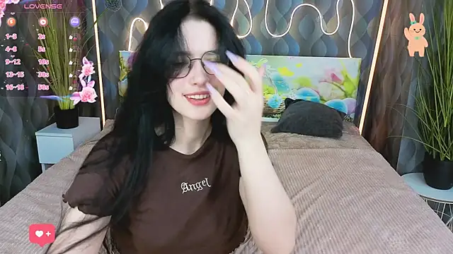 Charming Mysteriousss online show from March 28, 1:54 pm