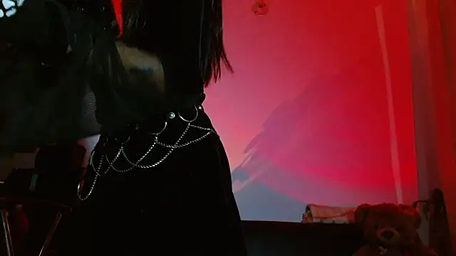 carolinerue online show from October 23, 9:26 am