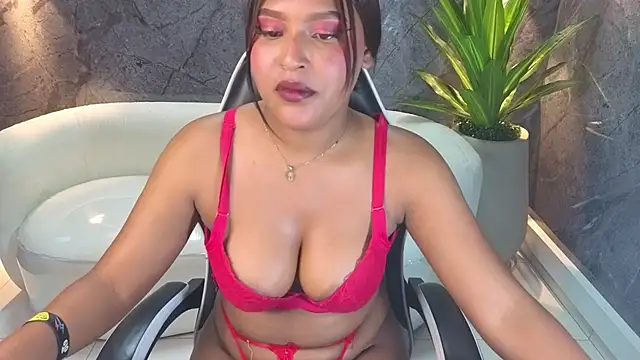 Snapshot of naomi_tp chatting on October 7, 7:51 pm naomi tp online show from October 7, 7:51 pm