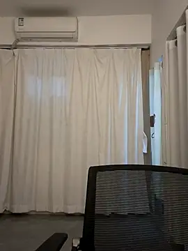 wly2028 online show from November 1, 12:42 pm