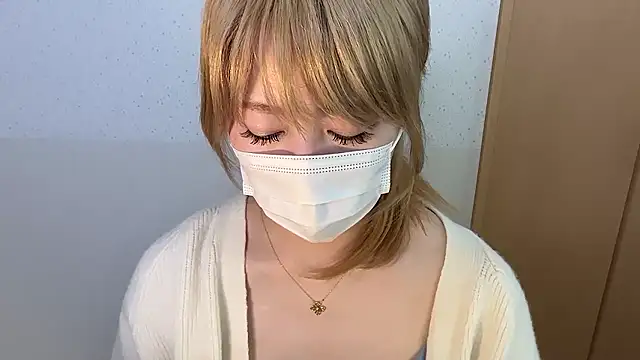 kitty kyoto online show from April 17, 3:08 am